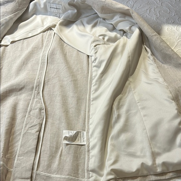 Club Monaco Cream Tailored linen blend Blazer. Size 10. - Picture 7 of 10